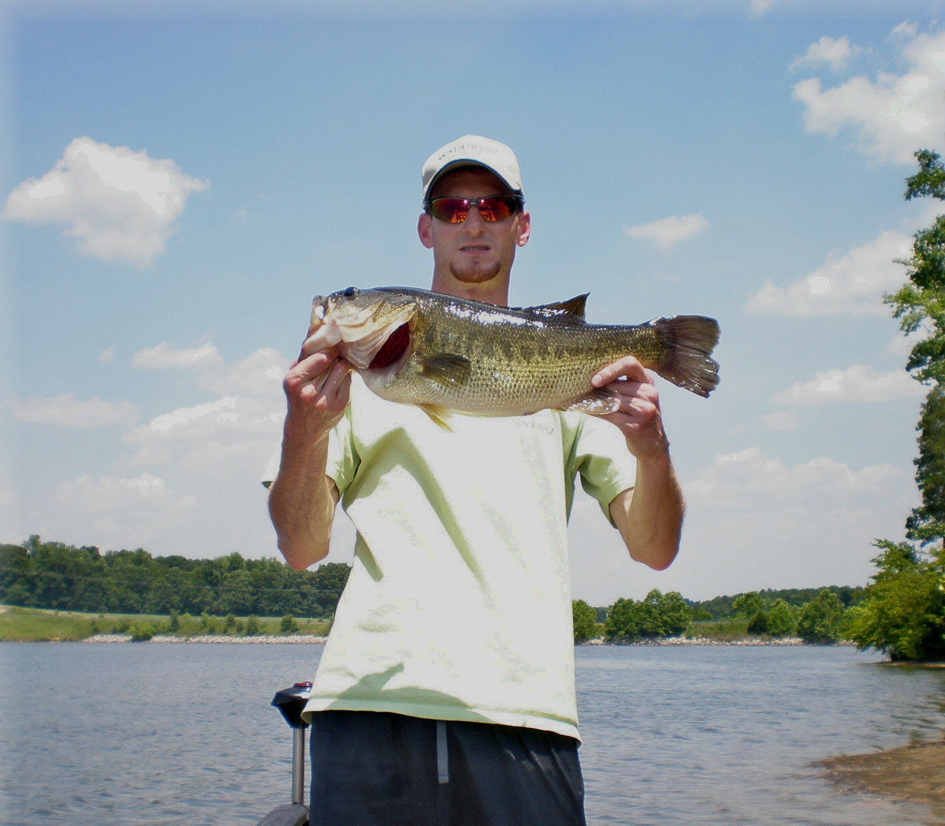 6 lb largemouth bass